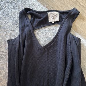 Black long sleeve cold shoulder tee